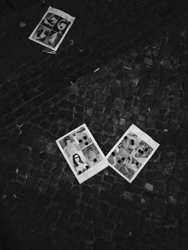 "that is so Berlin" - classic German S+S (Schnittchen + Swinger) marauding the empty streets at night. (social media version)
Berlin, July 2022