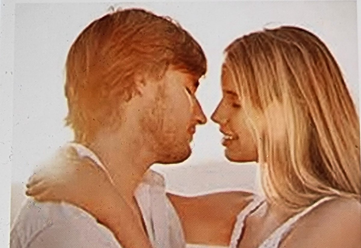 MCarmeFarret's tweet photo. Em vaig enamorar de
tu,
de com somrius,
de com em miras i
em besas,
dels teus tendres
sentiments,
de com penses....
Em vaig enamorar
tant....
que vaig sentir com si
tornés a viure.
T'estimo fins l'ànima.
#peramor
Bon dijous https://t.co/qNvM7LwStP