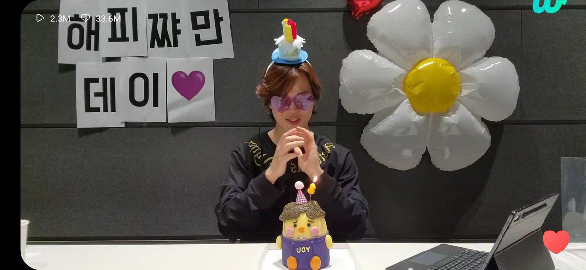 mmorakhiya7's tweet photo. Not him being the cutest 🤧 🥰💜
Happiest birthday jiminah 
#JIMINDAY #JiminOurPride #BTSJIMIN https://t.co/1YiWRhpCuP