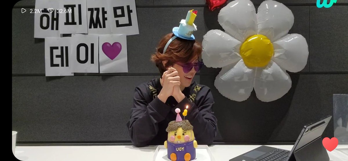 mmorakhiya7's tweet photo. Not him being the cutest 🤧 🥰💜
Happiest birthday jiminah 
#JIMINDAY #JiminOurPride #BTSJIMIN https://t.co/1YiWRhpCuP