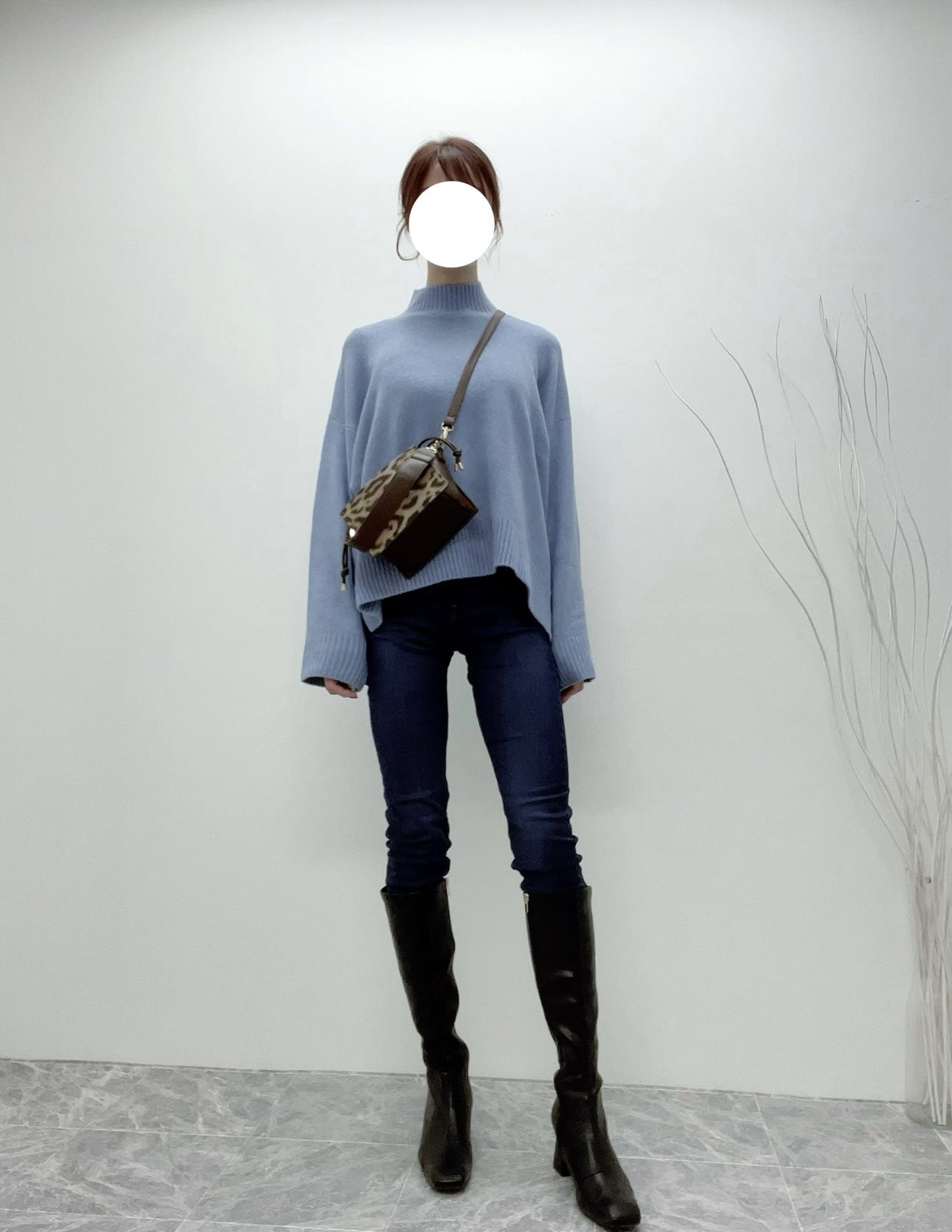 トレえみ 40kg痩せた人 ロングブーツ買うならrandaかzara推し 足細く見える Randaは晴雨兼用で足首シュッだから履くだけで細見え ディズニー1日歩き回っても全然疲れない Zaraのニーハイは去年のだから今年は同じのないかな T Co 0briauiwlk