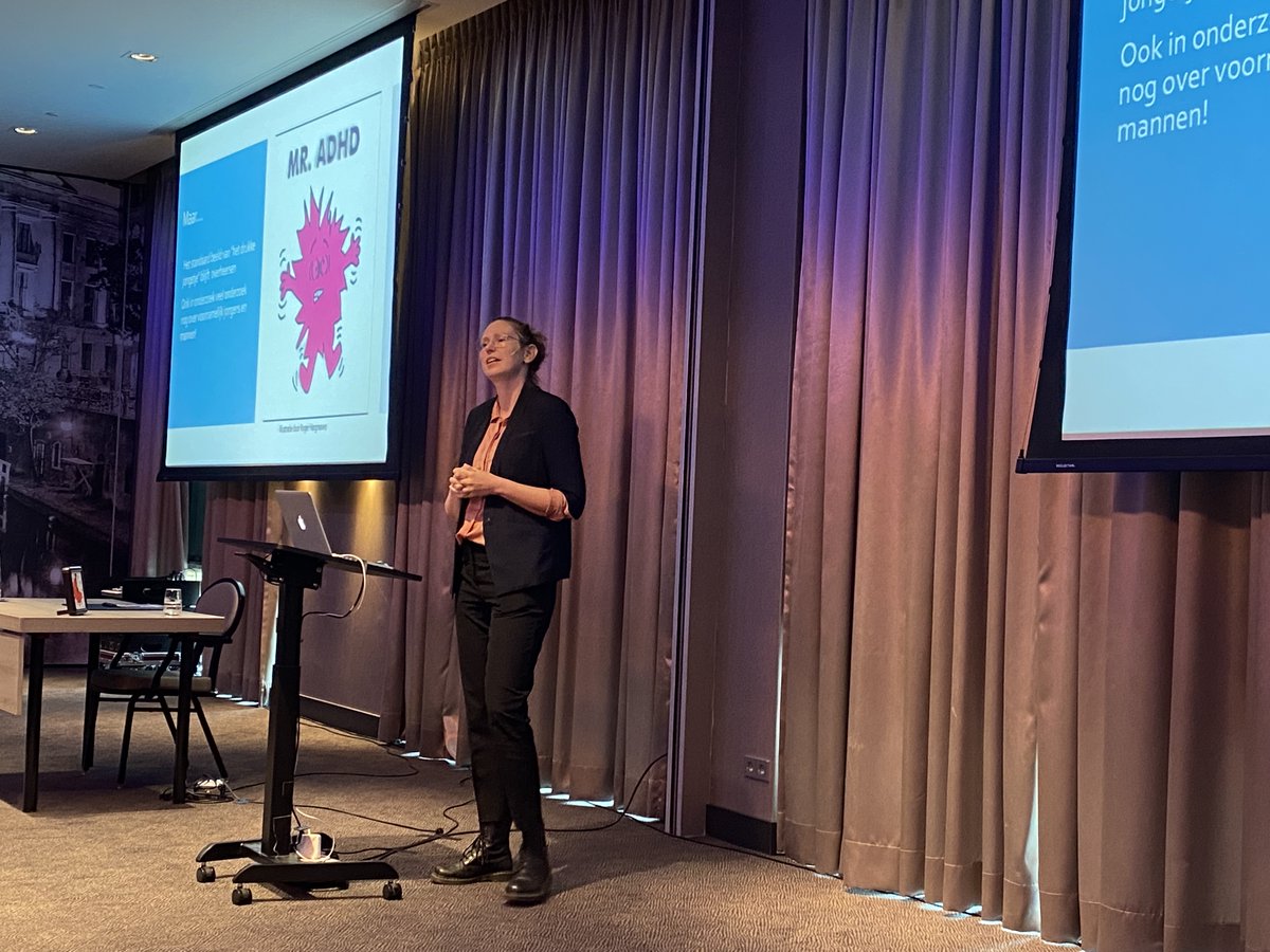 Een_Psycholoog's tweet photo. Nu 3e lezing bij congres ‘Stoornissen bij meisjes’ door Annabeth Groenman over ‘ADHD bij meisjes’ @11congressen @A_Groenman #meisjemetADHD #meisje #adhd https://t.co/9axI74rGjL
