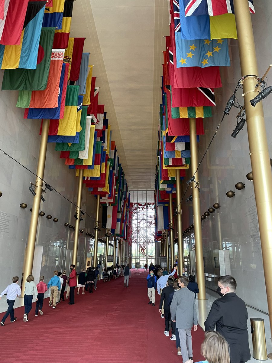 MGatesclass's tweet photo. 4th graders enjoyed seeing the National Symphony Orchestra at the Kennedy Center. https://t.co/BW8GKO9B6Q