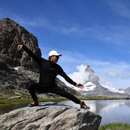 SecuXwallet's tweet photo. ☯️ 🤝🏔To honor the beauty of #Matterhorn mountain in Switzerland. SecuX Co-founder Charles Hsu, a high-altitude maximalist, demonstrated Tai Chi Martial #Art to balance and reconnect people to #nature.<3/3>

#Nifty #NFT #hardwarewallet #defi #web3 https://t.co/bgXQ9QQKnQ