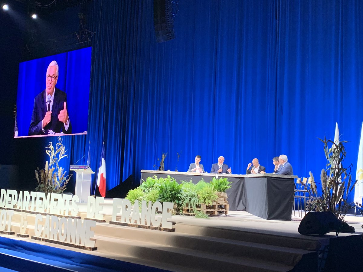 Sauvadet's tweet photo. À 2 ans de l’évènement planétaire @Paris2024, les @ADepartementsF sont fiers du guide pratique publié avec @FRAparalympique pour structurer nos politiques Sport et Handicap. Les Départements sont les 1er partenaires du sport dans nos territoires ! #ADF2022LG #assisesDF https://t.co/aOy5Lk5Mrj