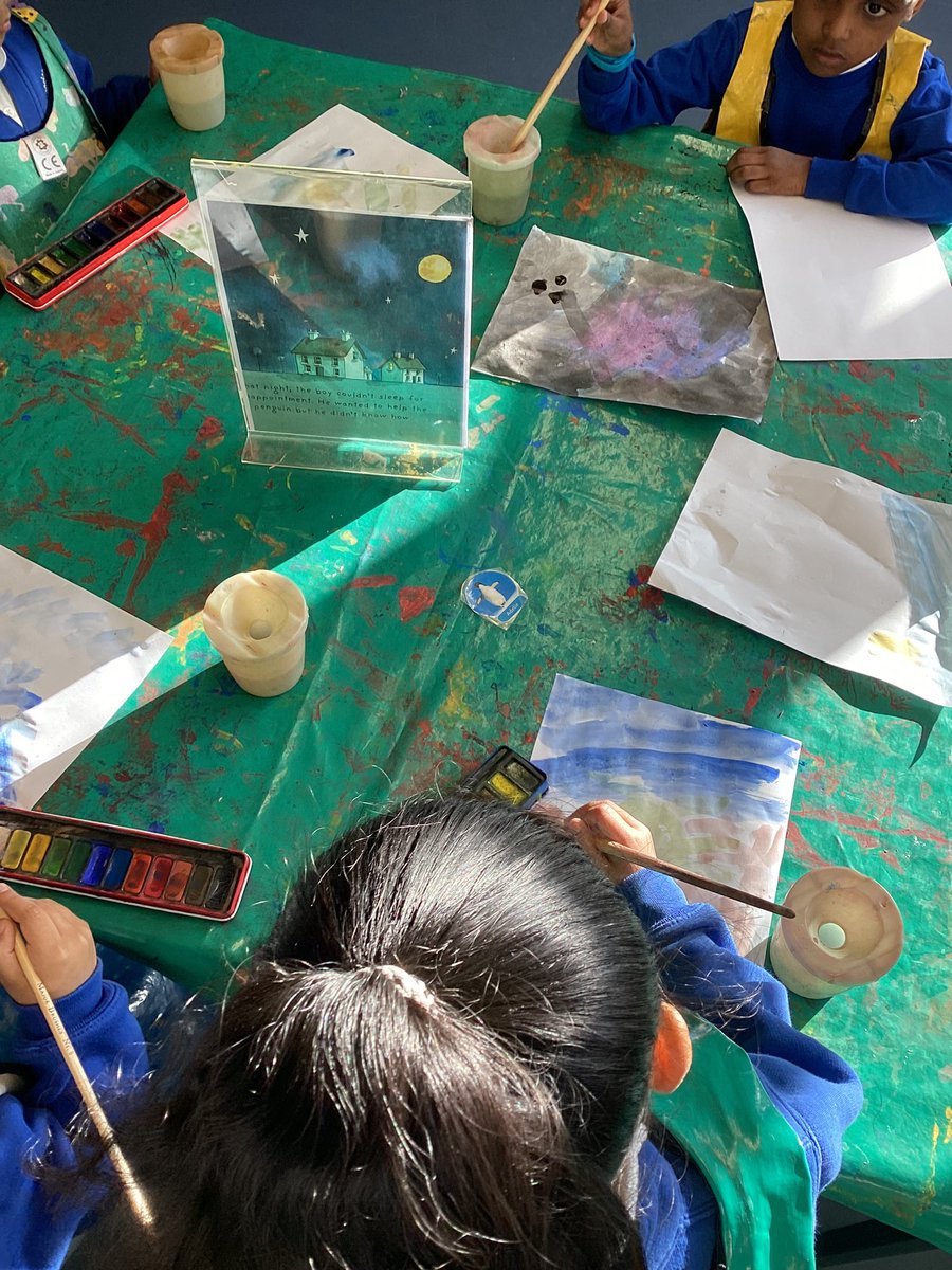 KensingPrimary's tweet photo. #RSP have been exploring water colours this morning 🎨🖼👩🏽🎨 We have taken inspiration from our book Lost and Found by @OliverJeffers #creativearea #eyfs #kensingtonart https://t.co/fBHCBQkPc5