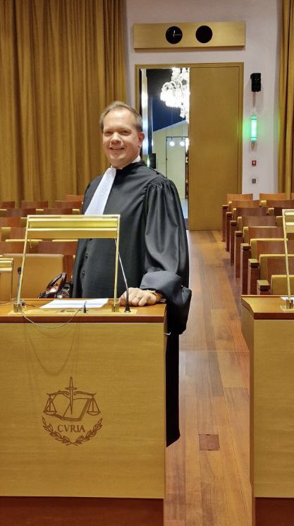 JukkaLang's tweet photo. Having one’s day in court. Pleading a case in the European Court of Justice was definitely an enlightening experience — as well as a tough test #ECJ #CJEU #preliminaryruling #GDPR #EUlaw https://t.co/0c1jGiJStS