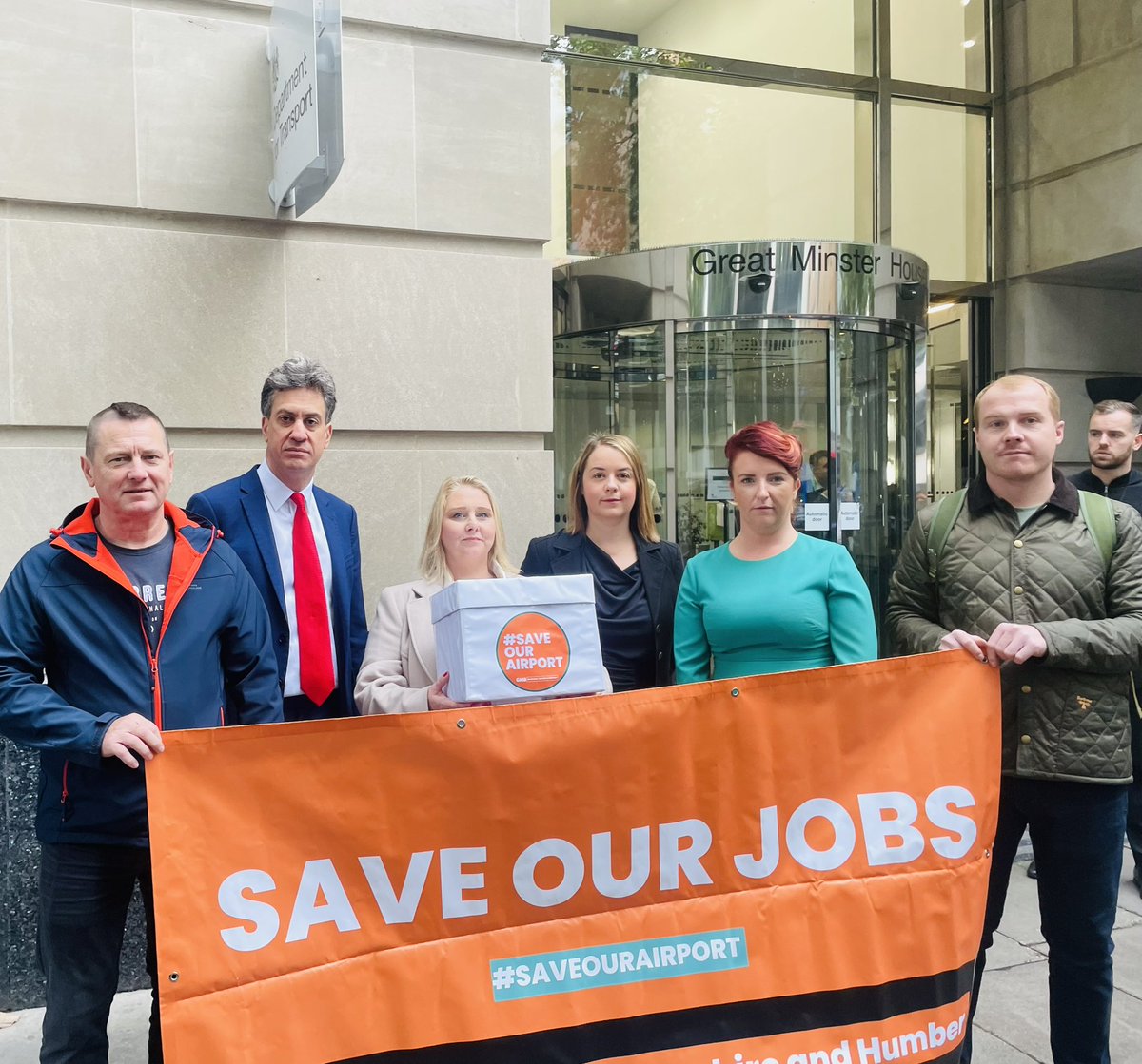Louise Haigh (@louhaigh) on Twitter photo Along with <a href="/GMB_union/">GMB Union</a> Doncaster/Sheffield workers, and <a href="/Ed_Miliband/">Ed Miliband</a> and <a href="/Steph_Peacock/">Stephanie Peacock MP</a>, we handed in a 100,000 strong petition to save the airport.
Despite @annietrev’s shameful refusal today to even meet with local leaders, we will continue to fight for our region. Along with <a href="/GMB_union/">GMB Union</a> Doncaster/Sheffield workers, and <a href="/Ed_Miliband/">Ed Miliband</a> and <a href="/Steph_Peacock/">Stephanie Peacock MP</a>, we handed in a 100,000 strong petition to save the airport.
Despite @annietrev’s shameful refusal today to even meet with local leaders, we will continue to fight for our region.