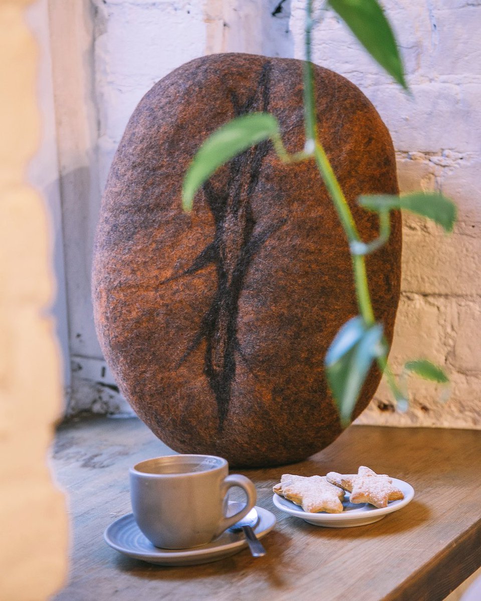 katsu_stone's tweet photo. «It was a difficult but interesting order. Now we are ready to decorate with our puffs and pillows - coffee beans the interior of any coffee house.»

https://t.co/cfAF3jIKuZ https://t.co/TCovEDrkjA