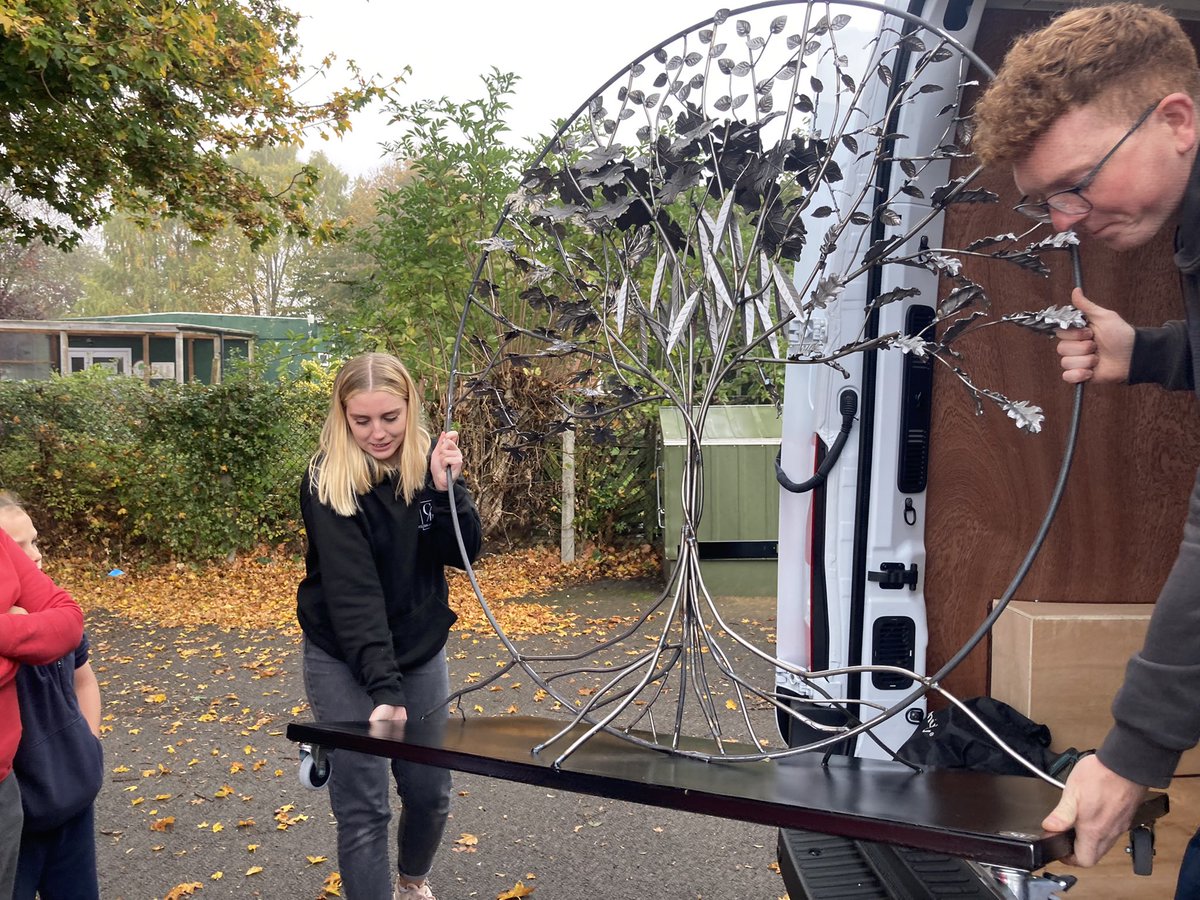 Grove CE Primary School tweet media