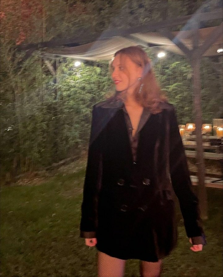 Anithee3's tweet photo. Ahsen Eroğlu güzeliği ve aurası.. https://t.co/OB3f2tjuIY