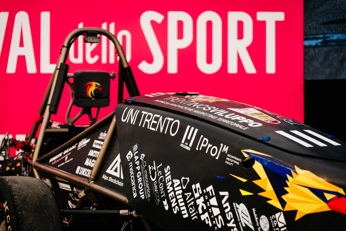 TnSviluppo's tweet photo. L’ E-agle Trento Racing Team, la scuderia di Formula SAE dell'@UniTrento , ha raccontato al #festivaldellosport l’evoluzione di Fenice, l’auto da corsa elettrica progettata in collaborazione con #ProMFacility.
➡ https://t.co/0nOukVOy6M https://t.co/PC8z3RZbaB