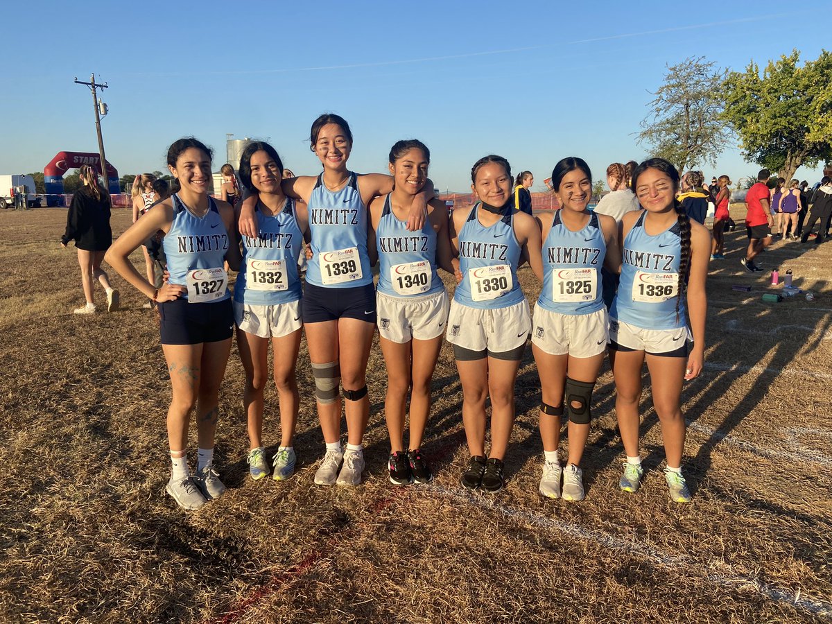 irvingnimitzcc's tweet image. Varsity 7-6A District Meet! 🏃🏽‍♀️ #irvingisd #irvingisdathletics