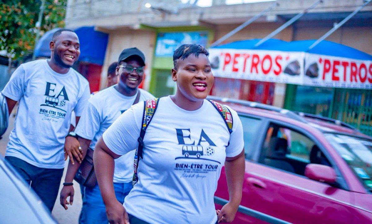 EApampa's tweet photo. Photo: une partie de l’équipe déjà sur le terrain .
#ambassadriceweena #impactmediawoman #fondationea #EAIyawo #elisabethapampa #EA #togo #tourneemiadodje7 #eadreams #tourneemiadodje https://t.co/gB7u9qMoQP