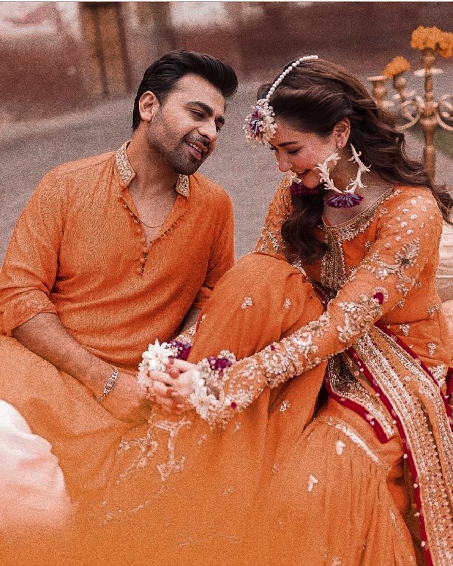 soulstrance's tweet photo. “ out of all the smiles in the world yours is my Favorite ” 🥀💌

#FarhanSaeed • #HaniaAamir 
#MereHumsafar #FarHania https://t.co/AiUt5FuivK