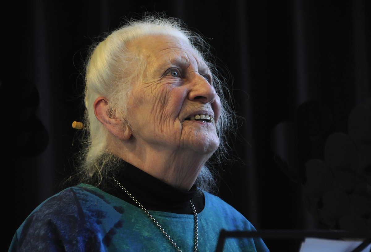 Mijn lieve vriendin  inez meter is overleden. R.I.P.