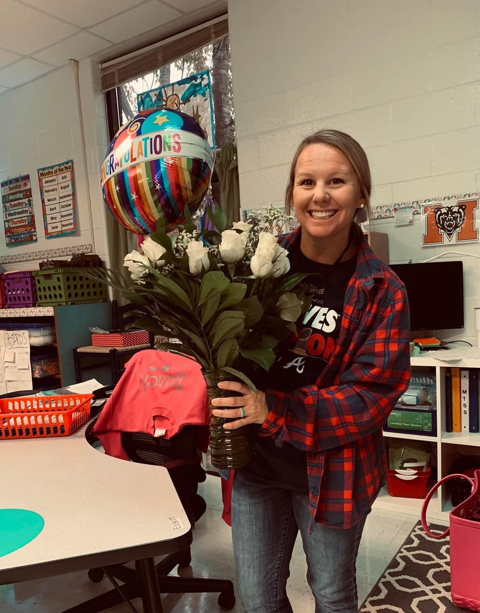 HUGE CONGRATULATIONS to our Coach @mckenzie_woody on her Teacher of the Year Award at <a href="/rjburches/">RJ Burch Elementary</a> !! Well deserved!