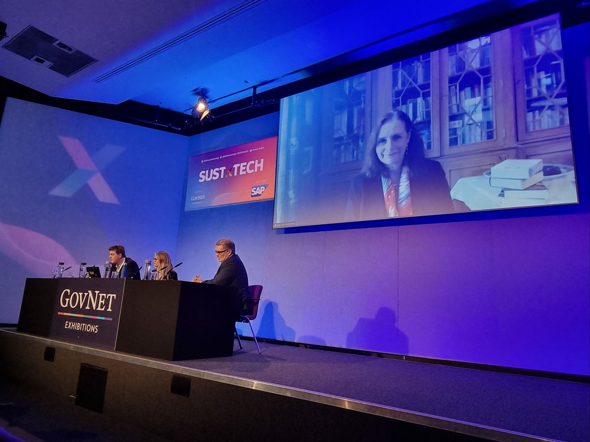 IleanaLupsa's tweet photo. Great discussions yesterday at SUSTxTech, looking at how tech innovation supports the net zero journey.
@craigmelson was part of a panel discussing the challenges and opportunities when using tech to create meaningful long-term change.
#SustxTech22 #sustainability #netzero https://t.co/DWC2HvPW11