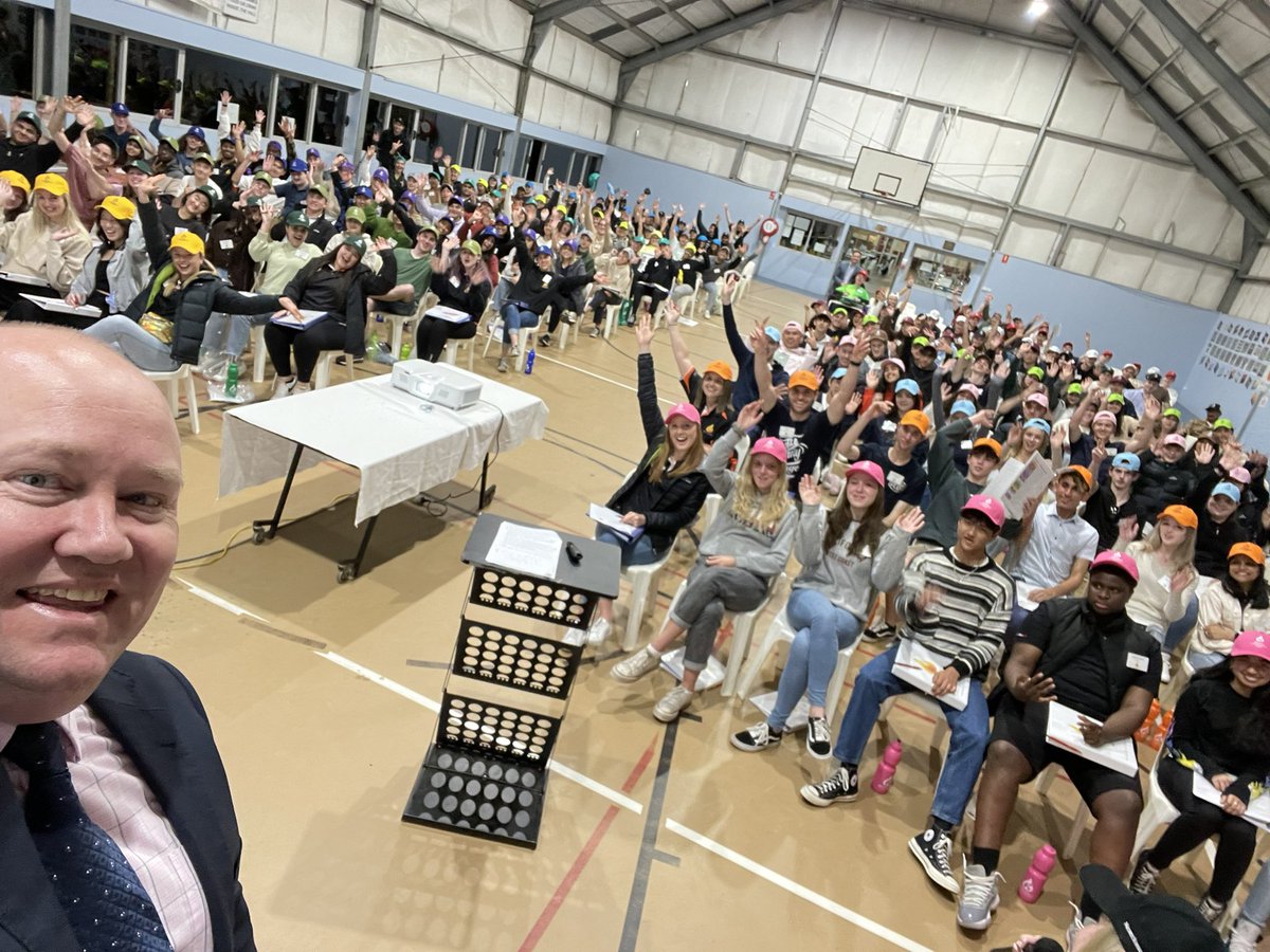 With CEO Tristan Smith &amp; the Mitchell Youth Leadership team tonight to discuss ‘Leadership - Courage, Integrity &amp; Service’ at their 2022 Leadership Forum. 
Wonderful to spend time with so many inspiring &amp; passionate young leaders.
Thanks again all.

<a href="/AlexHawkeMP/">Alex Hawke MP</a> <a href="/ResilienceNSW/">Resilience NSW</a>