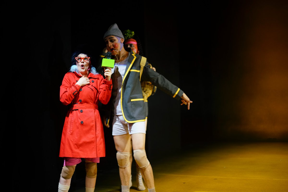 Looking for some half-term fun? 

TEN SORRY TAKES features beautifully surreal story-telling – combining dance, theatre, live music and song – making it the perfect holiday treat! 🎵 📖 🎭

<a href="/sadlers_wells/">Sadler's Wells</a> 27 - 29 Oct: bit.ly/3VnI9nB

#dance #storytelling #halfterm