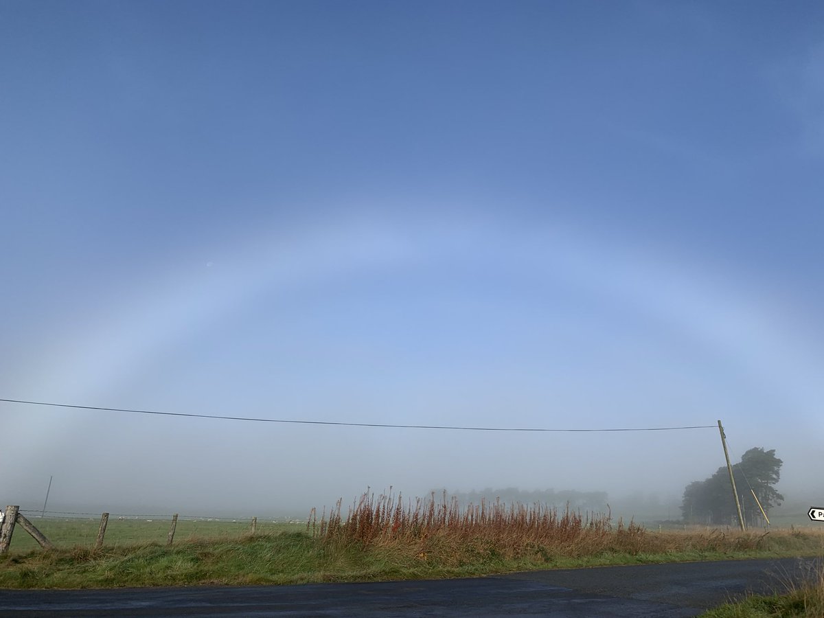 champagne67's tweet photo. Beautiful #fogbow this morning in #midwales never seen one before @itvweather @Ruth_ITV #powys 😍 https://t.co/OWiIkiWuTr