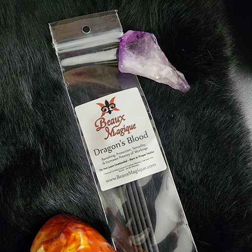 BeauxMagique's tweet photo. Dragon's Blood Incense - These hand-dipped incense sticks are made w/ essential oils &amp; charged in my sacred space. Burn as offering to the Spirits, for banishing/protection, to increase sexuality potency, or to lightly scent the air. https://t.co/Wef7KNhDIx #beauxmagique #conjure https://t.co/wxYh2Ut02T