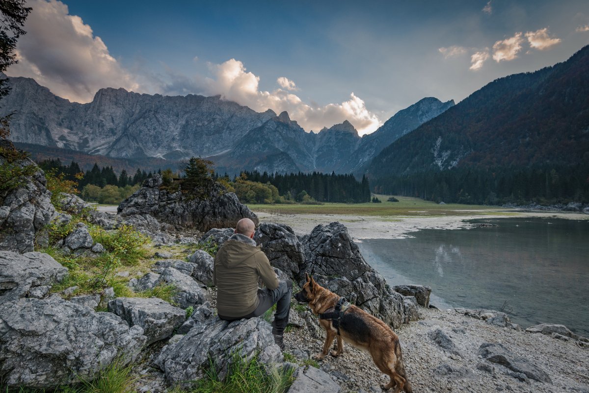 TRACKGEAR2's tweet photo. "Nature is not a place to visit. It's home"
-
-
#claimyourway #trackgear #mountain #nature https://t.co/CjlzttFY4C