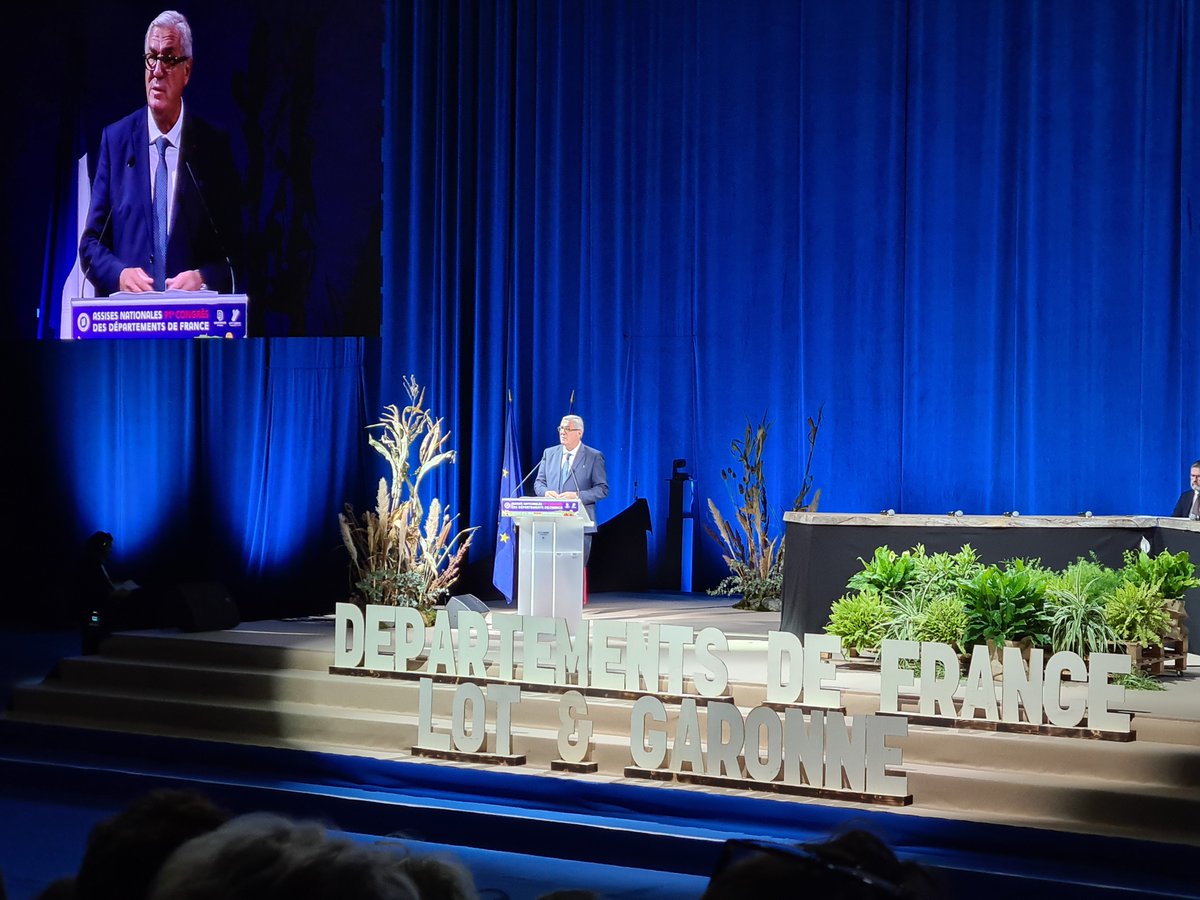 FEPEM_NlleAqui's tweet photo. En direct des #assisesDF en #lotetgaronne : @Fepemfr, partenaire des #departementsdefrance et de la @CNSA_actu pour accompagner l'#emploiadomicile entre particuliers sur les territoires. 
Merci Président @Sauvadet d'avoir ouvert cet évènement aux partenaires. 
@ADepartementsF https://t.co/bkYP46np8B