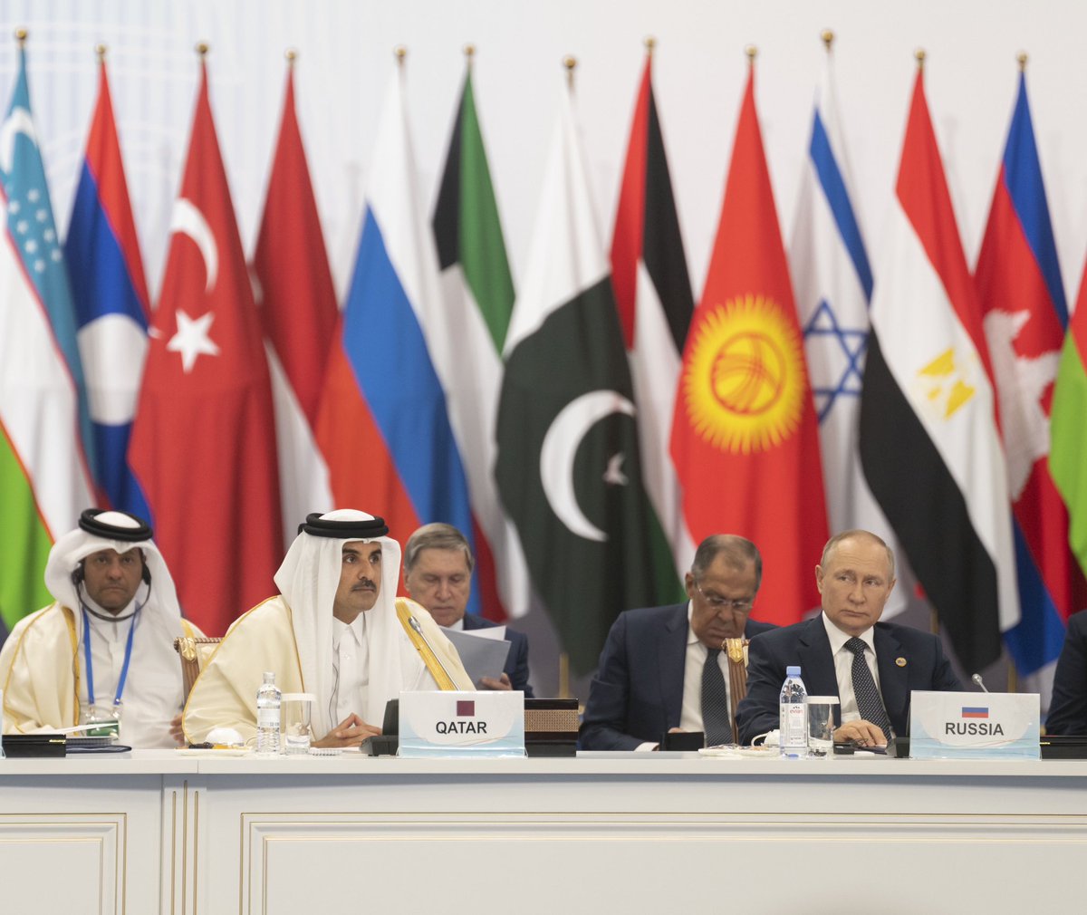 TamimBinHamad's tweet photo. كما سعدنا بمشاركتنا في القمة السادسة لمؤتمر التفاعل وإجراءات بناء الثقة في آسيا "سيكا" المنعقدة بأستانا، متمنين أن تكلل نتائجها بالنجاح لما فيه خير ومصلحة شعوب القارة الآسيوية. نشكر رئيس كازاخستان على حسن الاستقبال وكرم الضيافة. https://t.co/GyuUAqNxs2