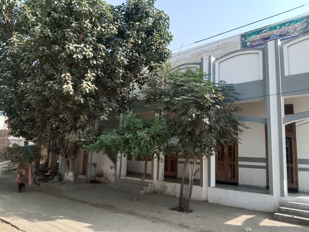 sufishahzad's tweet image. Artist . . . . . . . . . .  Art 
دیسی شہد وہ بھی گھریلو پودے سے۔
الحمداللہ۔فَبِأَىِّ ءَالَآءِ رَبِّكُمَا تُكَذِّبَانِ
@ImranKhanPTI
صاحب کی اپیل پہ آٹھ سال پہلے گھر کے باہر درخت #billiontree کے تحت لگایا تھا۔آج خالص شہد بلکل فری حاصل ہوا۔#PowerBreakDown