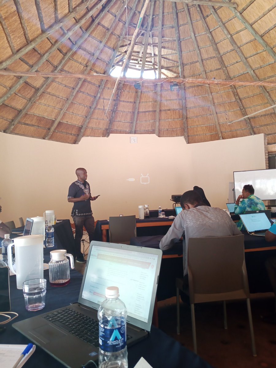 Women's Weekly Journal tweet media