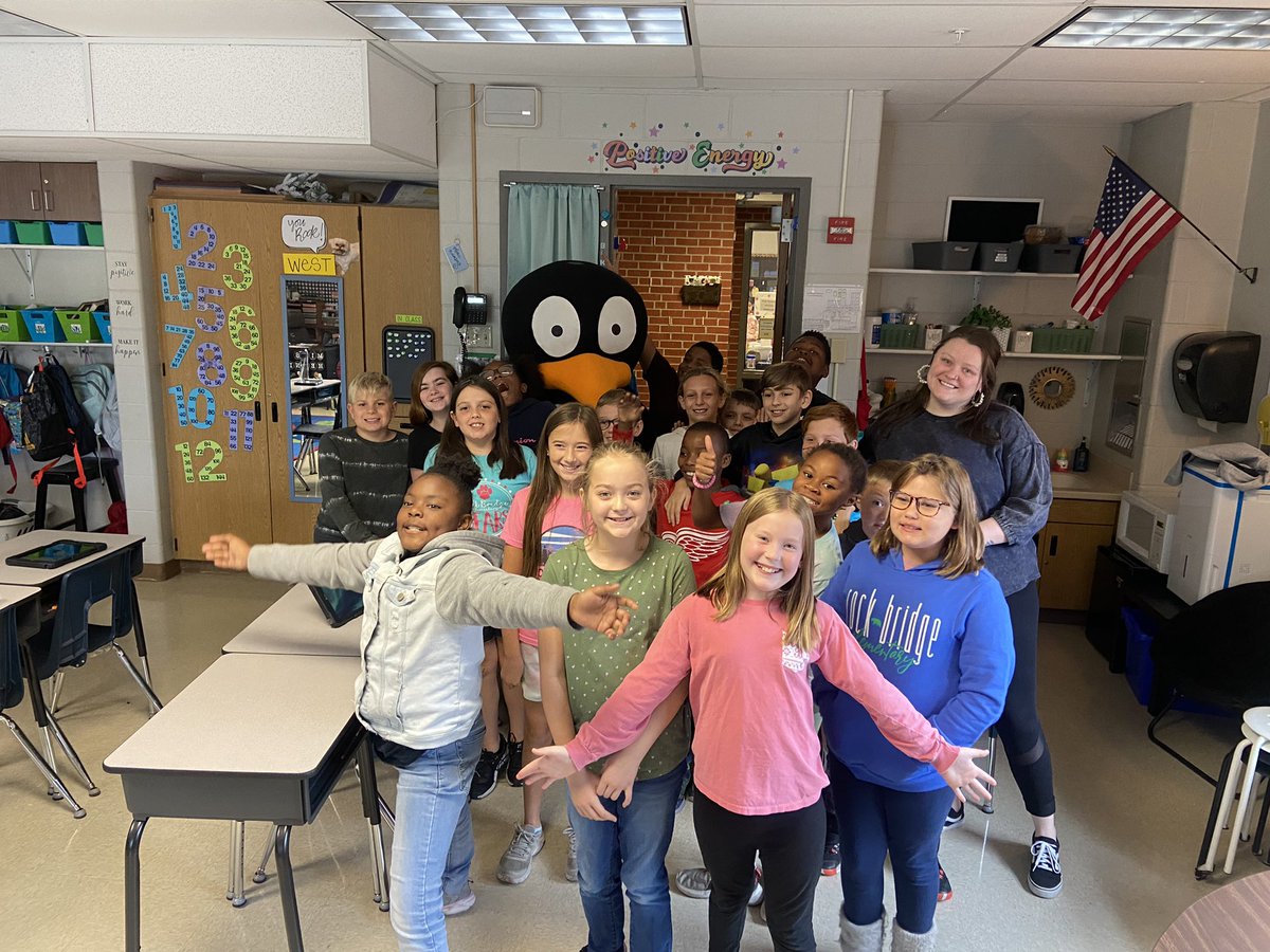 Yesterday the one and only <a href="/STMath/">ST Math Educator? Follow us on MINDEduOrg!</a> Jiji came to visit! I think you can tell by the pictures how excited they were 😊