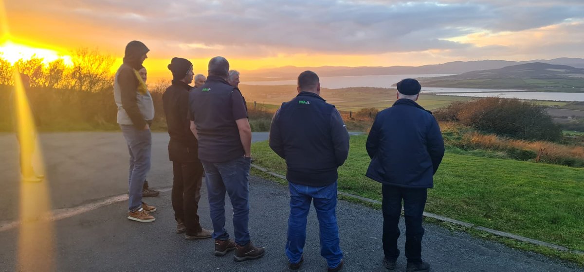 A benefit of being in a club is the chance to hang out with people as ye immerse yourselves in a shared interest. The club arranged a tour of some #BritishFriesian herds in Donegal and Northern Ireland this week. Chat, cows, views. Not bad. <a href="/martincrowe/">martin crowe🐄</a> <a href="/billokeeffe/">Bill O Keeffe 🐄</a> <a href="/1noeloconnor/">🇺🇦Noel O Connor🐄</a>