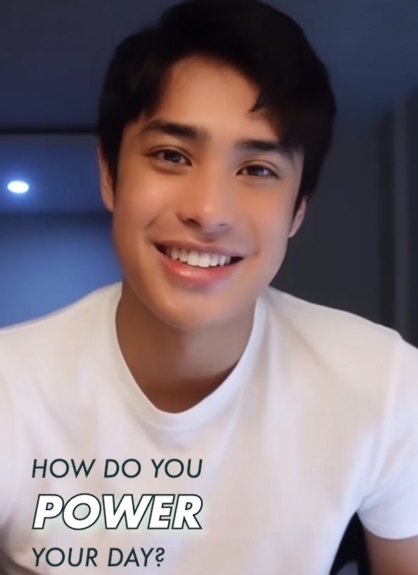 SkyeLim__'s tweet photo. Hi pogi!!! @donnypangilinan ๐๐๐
Join na sa #PassThePower challenge
Subscribe @LiveSmart power All 99!
Una nyang hinamon ikaw @bellemariano02 ๐
#DonnyPangilinan https://t.co/NxdmEFA09v