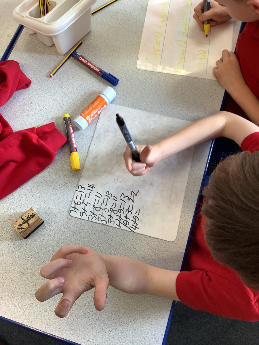 Barfordstpeters's tweet photo. Year 2 have been using different methods to add two numbers together. Which is your preferred method? #BSPMaths https://t.co/s3G8kPgZsz