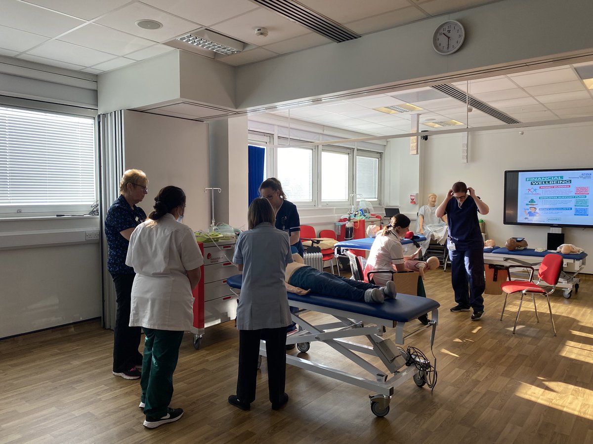 LthtSepsis's tweet photo. Here again for #Restartaheart 🫀♥️ come and join us in the @ResusLTHT department. Open to all non clinical staff. Come and learn basic CPR you might save a life! 💪🏼🥰 @LeedsHospitals @ResusCouncilUK https://t.co/NIk4Q4VNnz