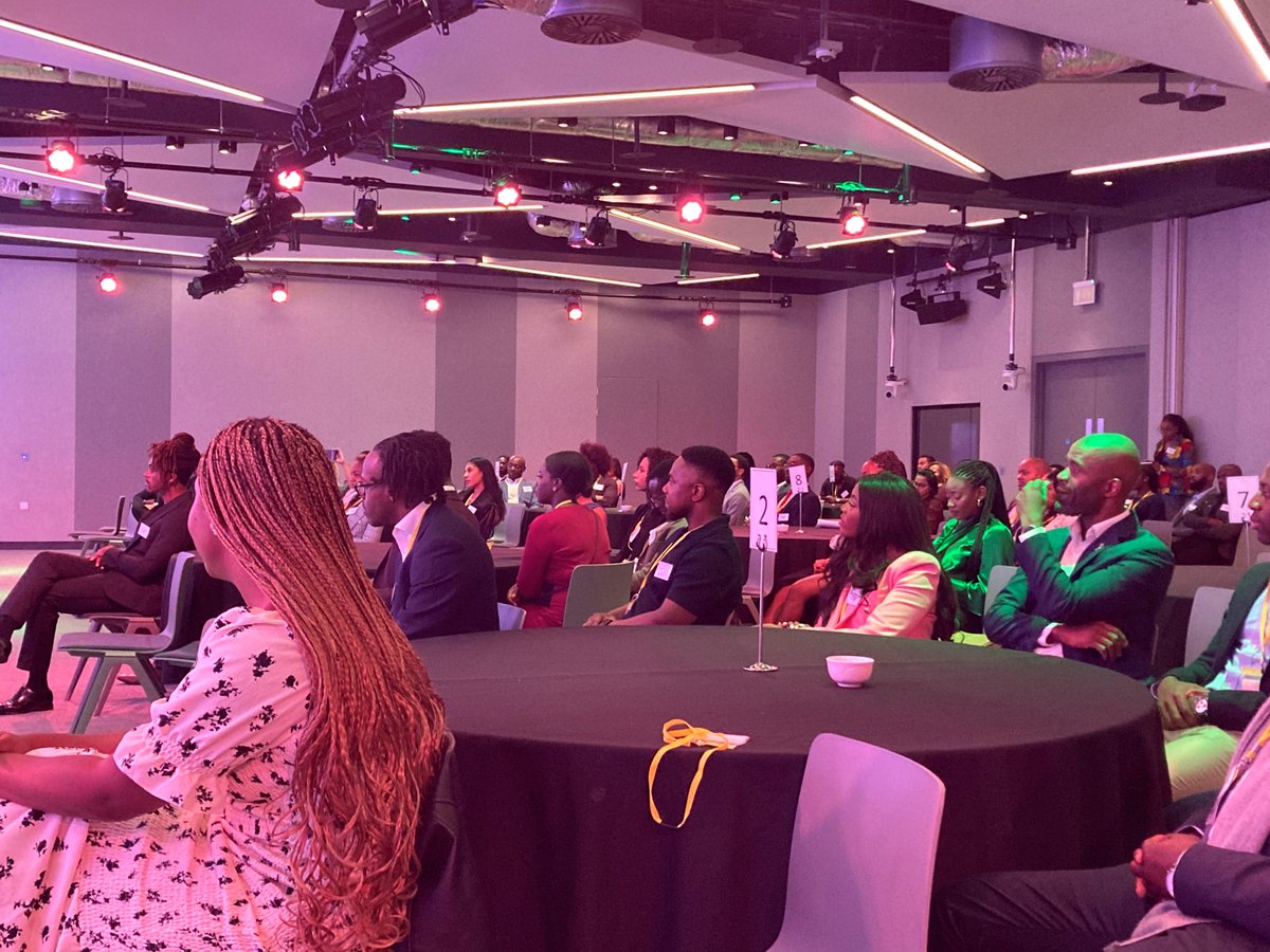 NatWestGroup's tweet photo. Our Black Professionals Network brought together a community of over 150 Black professionals from 20 companies to showcase the power of Black visibility.
Hear from colleagues Sharniya Ferdinand & Honey Ajuwon on the importance of the event: #BHM #BVIP https://t.co/PYZF7cEvgk https://t.co/SKVwisxWlU