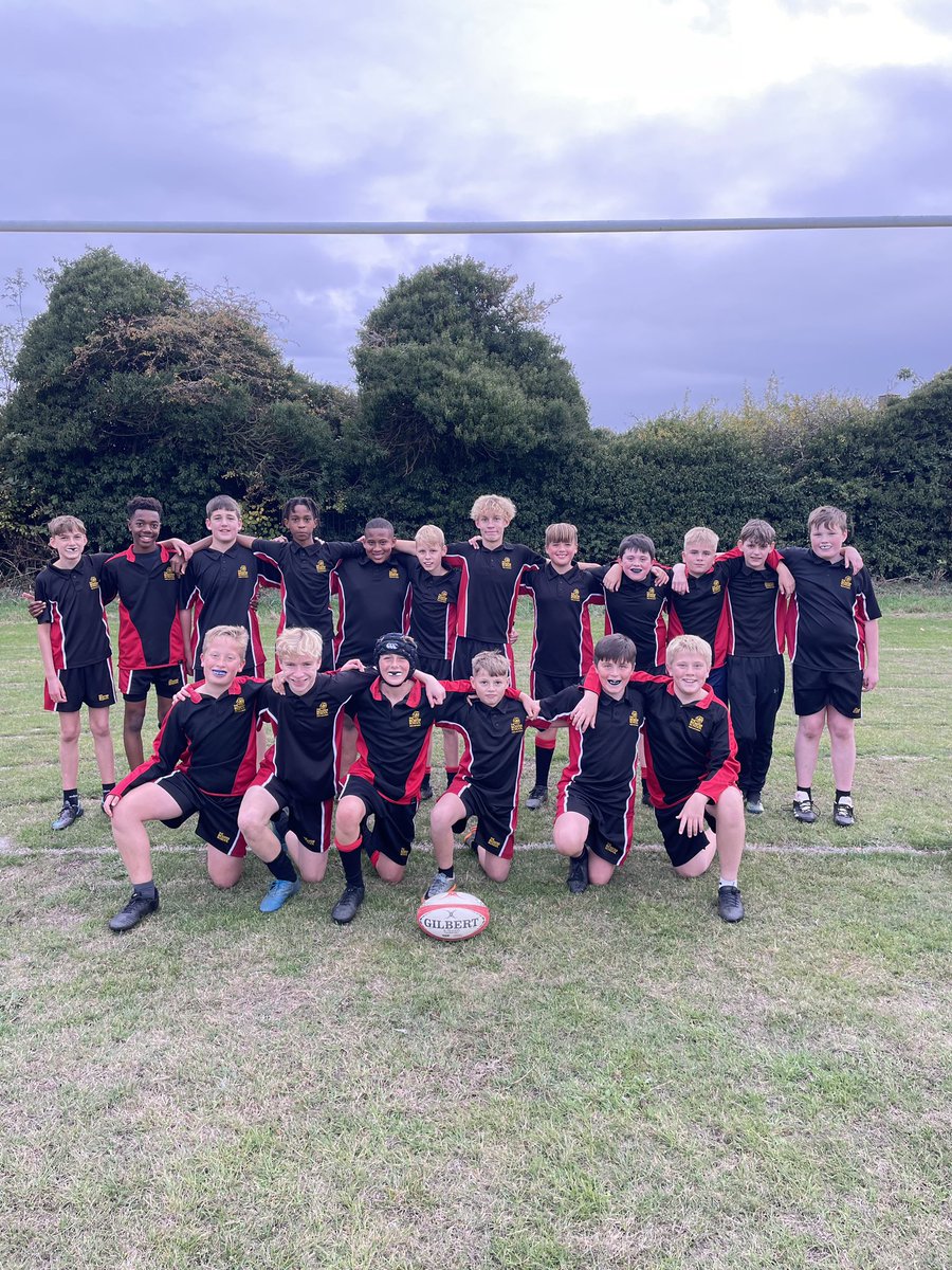 A fantastic evening of rugby took place at TBS. Both year 7 and 8 competed against a strong @NOASport school. Some fantastic rugby was displayed and all boys who participated should be really proud of their effort. 
Year 7 - TBS 25-25 NOA 
Year 8 - TBS 27-12 NOA 
#TBS #Rugby