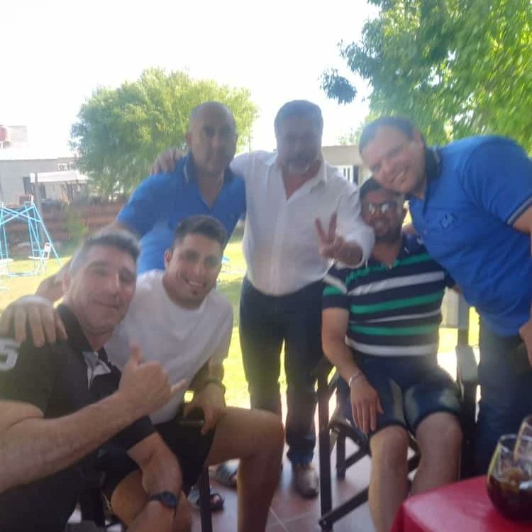 fe_uta's tweet photo. Con Marcelo Gariboldi nos encontramos con compañeros para dialogar sobre los desafíos con un salario devaluado, en contexto de inflación y las luchas que vienen como sindicato, que daremos como trabajadores unidos con el mismo proposito.✌️🇦🇷 https://t.co/veyUDDH9JM