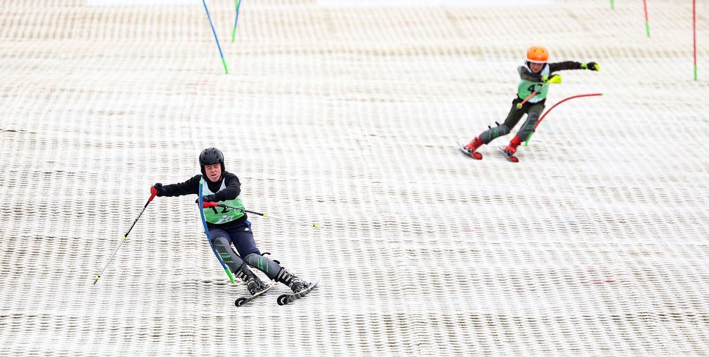 🚨 Just 2 places left on the 3-day IASI L1 Race Coach Course (training &amp; assessment) starting TOMORROW. It is aimed at instructors who want to understand course setting, techniques, carving etc and helps you to upskill, add new drills and skills &amp; improve your own personal skiing