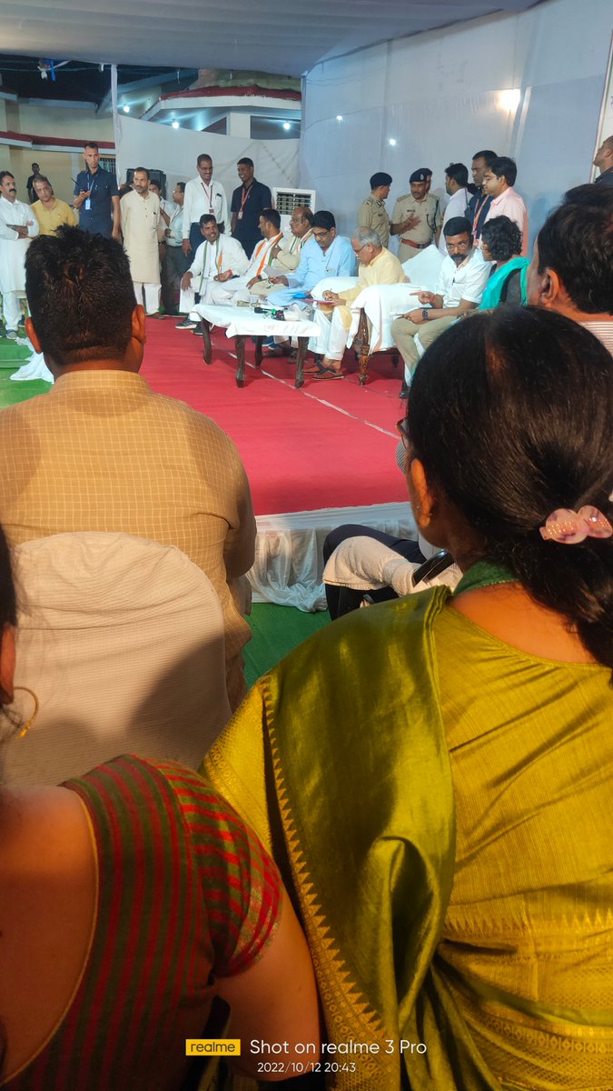 #हसौदनगररेस्टहाउसमेंमाननीय मुख्यमंत्रीजीसेमिलकरओबीसीमहासभा कीमासिकज्ञापनएवमआईटीआईमेहमान प्रवक्ता/अनियमितकर्मचारियोंके नियमतीकरणहेतुभेंटकरज्ञापनसौंपागया।
<a href="/bhupeshbaghel/">Bhupesh Baghel</a> 
<a href="/umeshpatelcgpyc/">Umesh Nandkumar Patel</a> 
<a href="/girish_dewangan/">girish dewangan</a> 
<a href="/AwanishSharan/">Awanish Sharan 🇮🇳</a> 
<a href="/cgitiglto10/">ITI मेहमान प्रवक्ता संघ छ. ग.</a> 
<a href="/GadpaleRavi/">RAVI GADPALE</a> 
<a href="/OBC_RADHESHYAM/">प्रदेश अध्यक्ष ओबीसी महासभा छत्तीसगढ़</a> 
<a href="/obcvijay/">Obc Vijay Kumar</a>