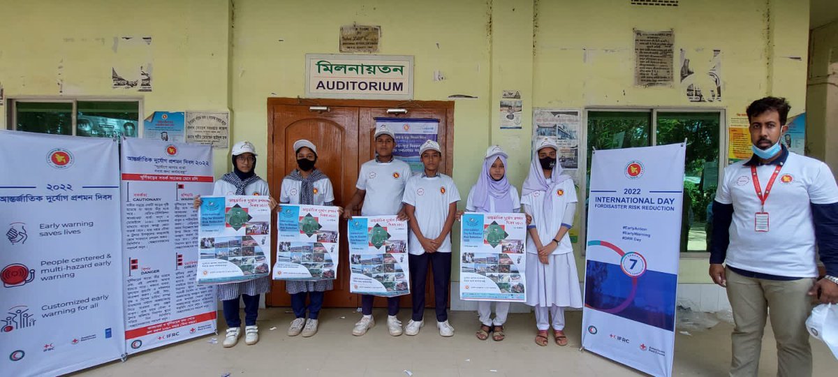 AchalaNavaratne's tweet photo. #DRRDay is not only a day to celebrate achievements but also an opportunity to remind communities on need for #MultiHazard #EarlyWarning & importance of taking #EarlyAction to reduce impact, whether they are coastal communities or refugees.
#EarlyWarningEarlyActionForAll
@ifrc https://t.co/GCV4BRX1Ni