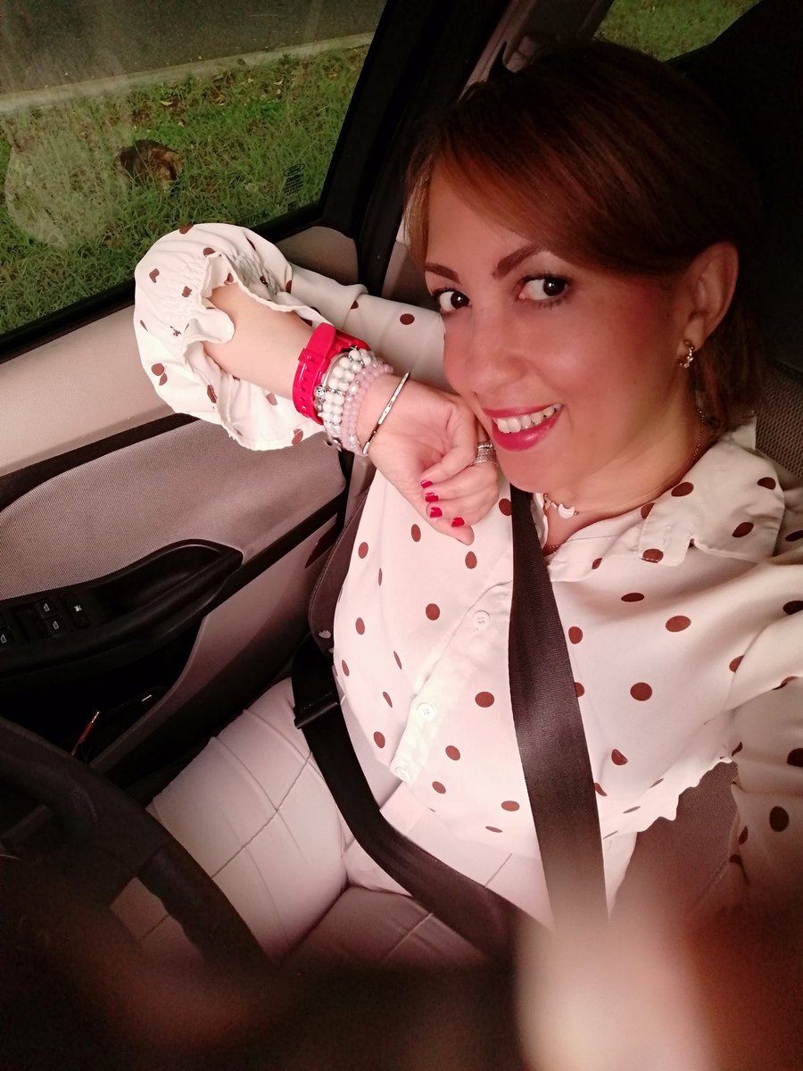 "Nunca le entregues tu ❤️a desconocidos" Bonito día!