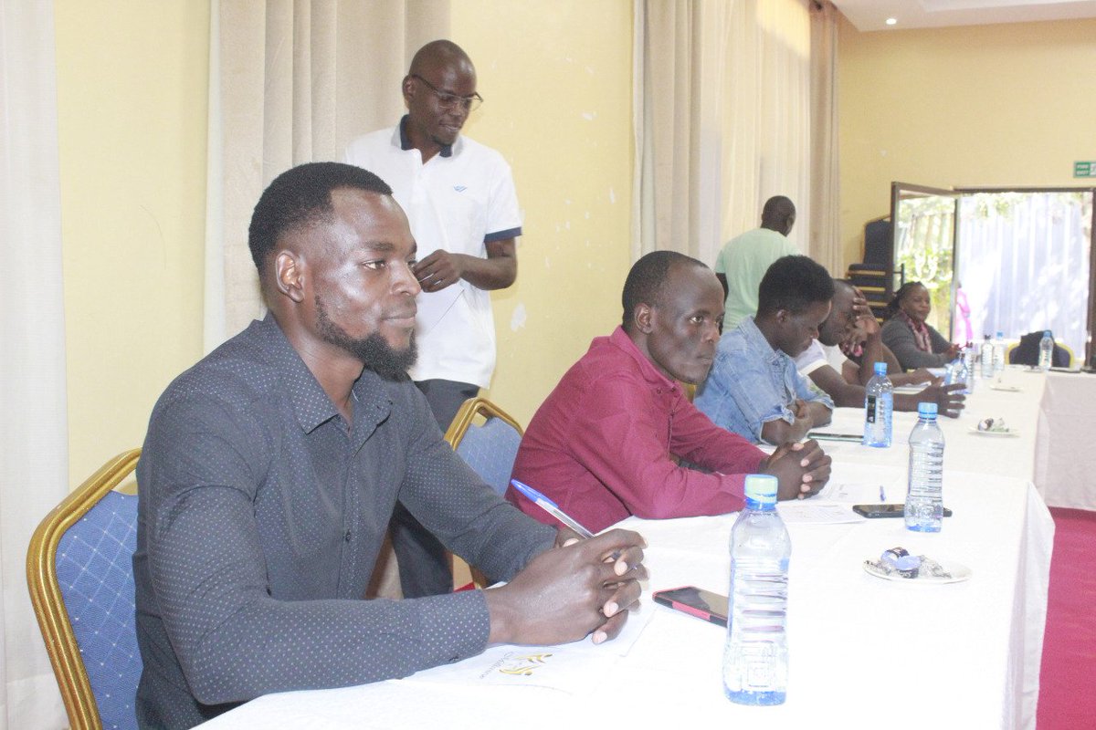 Ongoing meeting under the auspices of <a href="/KAS_Kenya/">Konrad-Adenauer-Stiftung (KAS) Kenya</a> through local partners <a href="/Lacot2020/">Lakshore For Community Transformation(LACOT)</a> and <a href="/clscbo/">Community-Led Solutions CBO</a> to dissect the question of youth involvement and participation in the last general elections. Bungoma, Vihiga, Kisumu counties in the house.