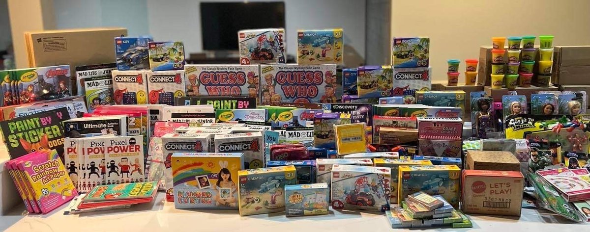 rev_fastpitch's tweet photo. Revolution Fastpitch Schwanda and Revolution 12U - Romano teamed up for Team Mathias and collected items during September for Childhood Cancer Awareness Month!
@Rev_Schwanda
#revolutionfastpitch #MathiasStrong #QuinnStrong #ChildhoodCancerAwarenessMonth https://t.co/R6g3LsUSrC