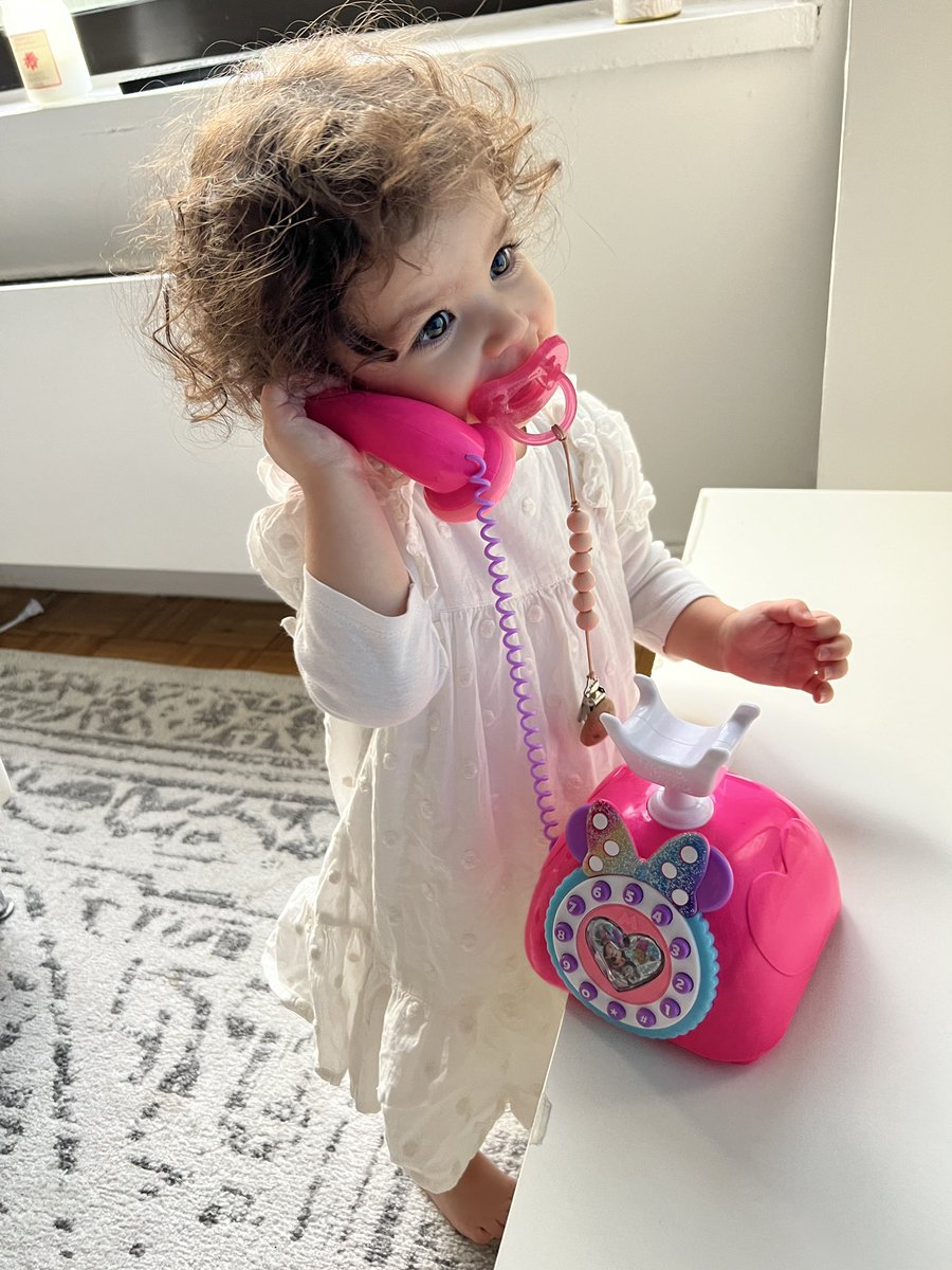 Her quota is 150 dials per day to Minnie and she’s crushing… #nopowerdialer