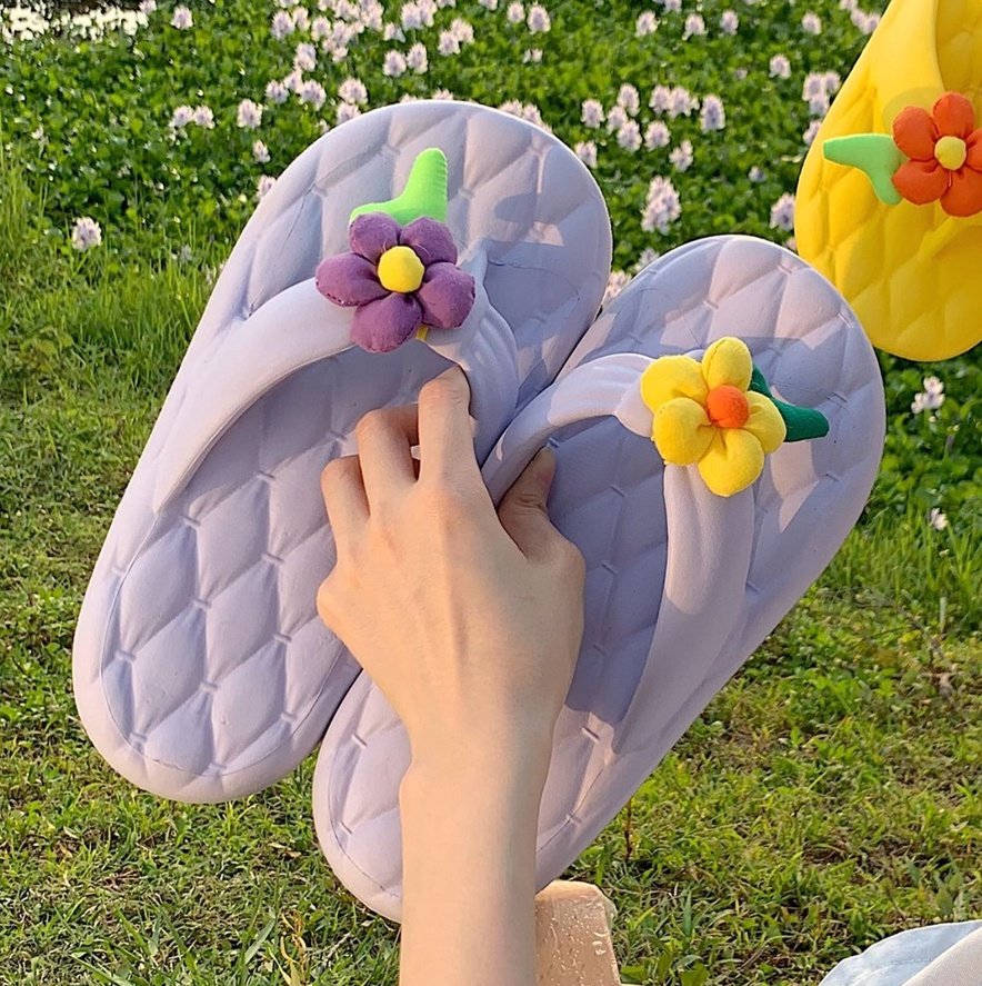 alicembun's tweet photo. ✨ Sendal jepit lucu gemas bin empuk 🍃 Auto jadi cewek kue nih 🤩

 🔗 https://t.co/ChcypG7jJx

Wanda Hamidah Pique BRImo Piscok Gavi Iwan Bule Seokjin SHINee https://t.co/R18wdjISgZ