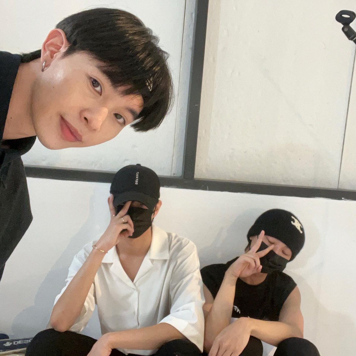 LW_NEPTUNE's tweet photo. [2022.10.13] IG Update 

🤣

📸 : opp.wpp

#oppop #oppmee https://t.co/i72RFfL0rq