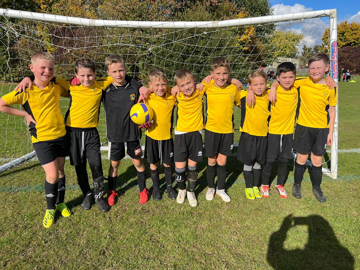 BrightsideSch's tweet photo. Congratulations to the Year 5 football team who came 4th in the Billericay schools competition today! Excellent teamwork! https://t.co/w0cVAWbOgX