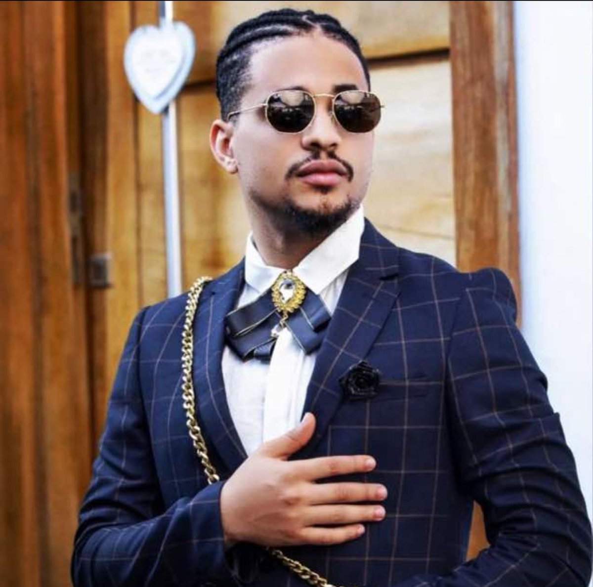 AdaJJ2's tweet photo. Ever since the news of your accident broke out I have been praying for your quick recovery, coming online and seeing you are gone is very painful 💔 God giveth and God taketh.
Sleep on bro until that resurrection morning Rico swavey🙏
#Tinsel
#OT
#RicoSwavey
#BBN3 https://t.co/gHBOmUrgOe